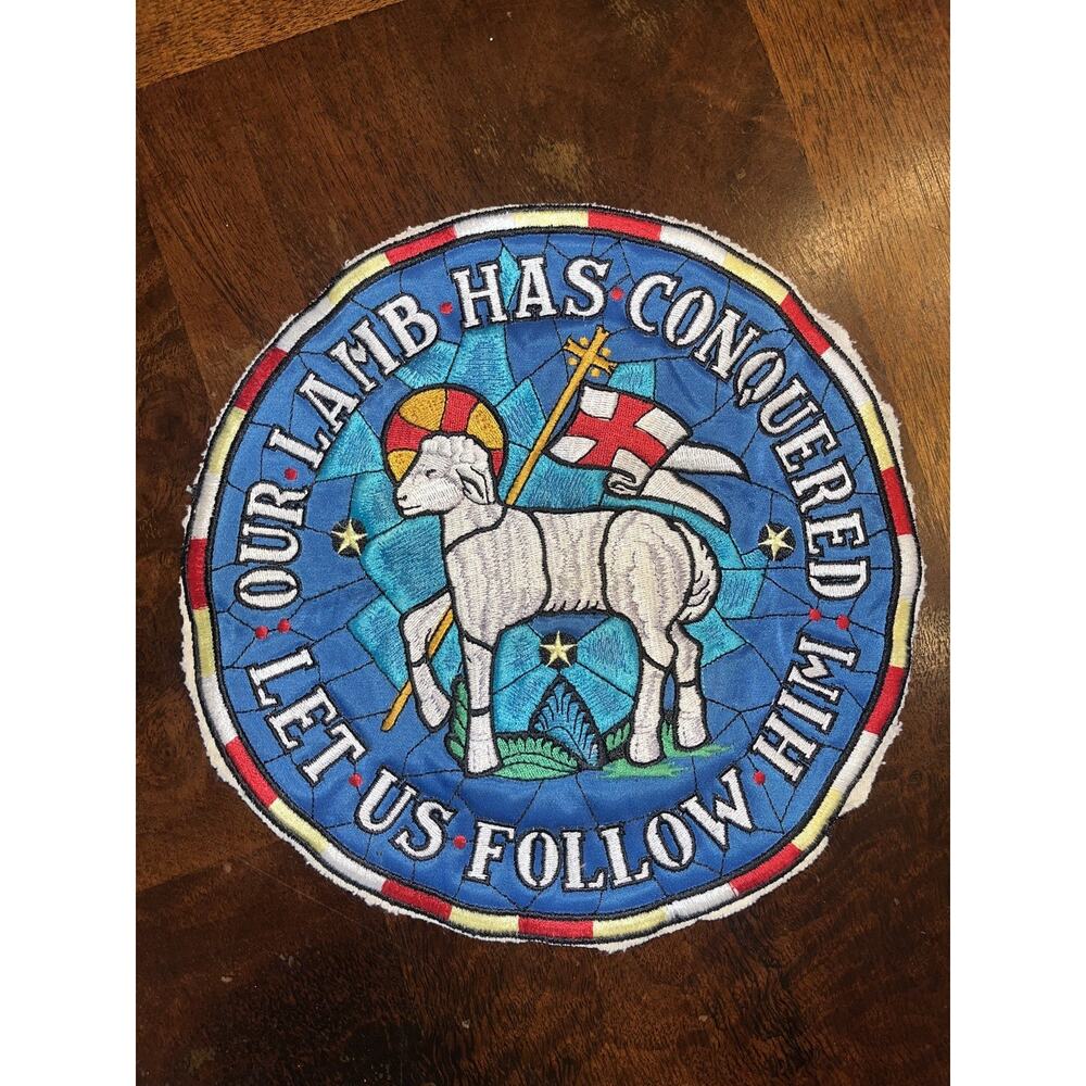VINTAGE OUR LAMB HAS CONQUERED LET US FOLLOW HIM 8.5" ROUND EMBROIDERED PATCH